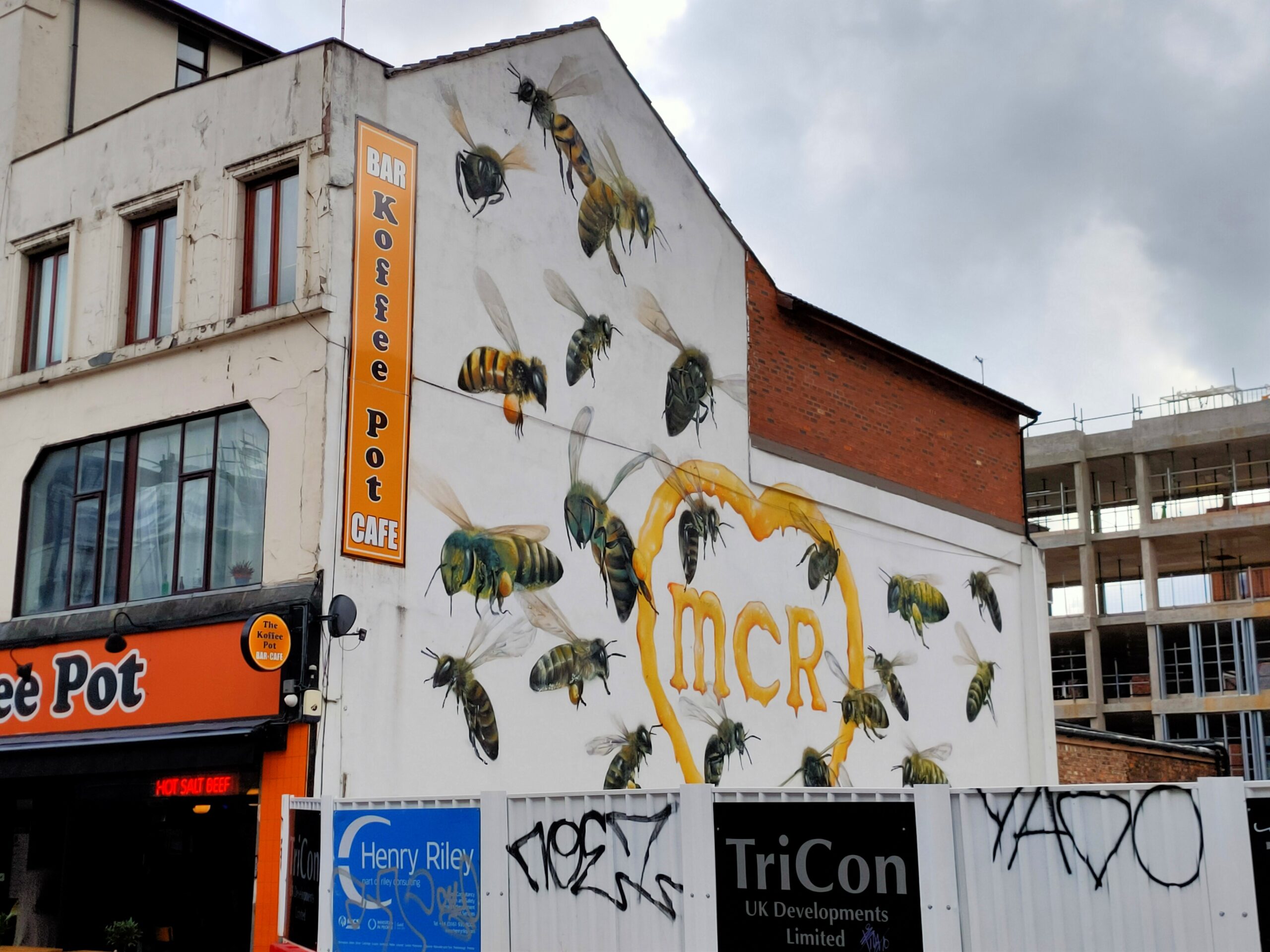 Manchester bees mural