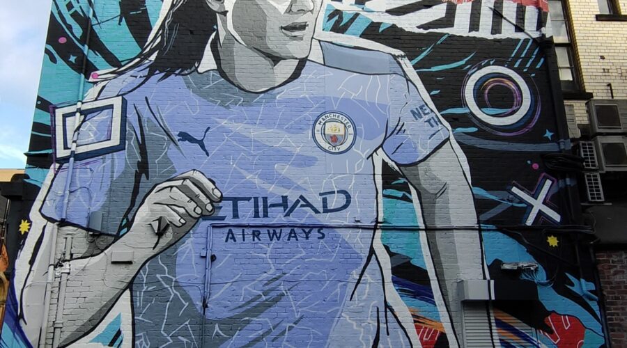 Manchester city mural, Playstation fifa 2021 advert