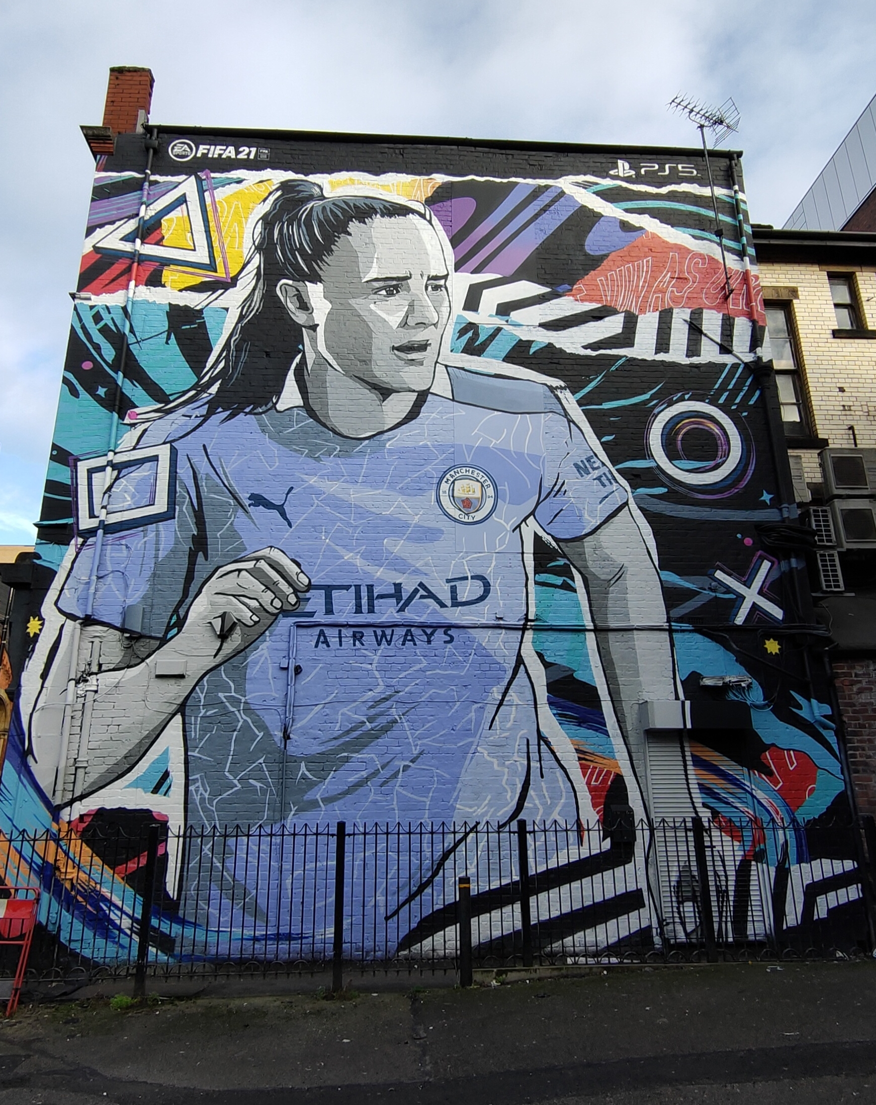 Manchester city mural, Playstation fifa 2021 advert